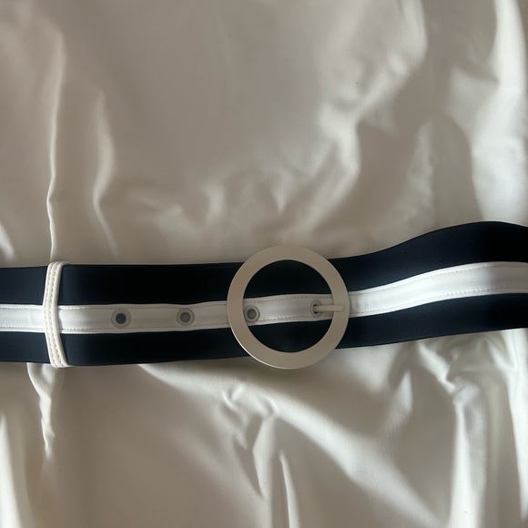 NWT! SOLID & STRIPED The Nina Belt One Piece Cream XL - Picture 10 of 11